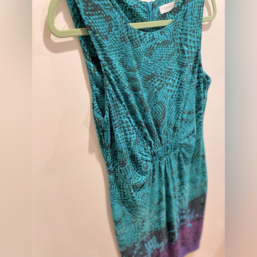 Calvin Klein, Size 14, Green-Purple, Ombré Snakeskin Bodycon Dress - Picture 6 of 8